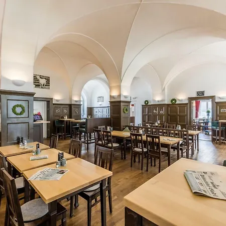 Riemhofer Alter Schlachthof Otel 3*